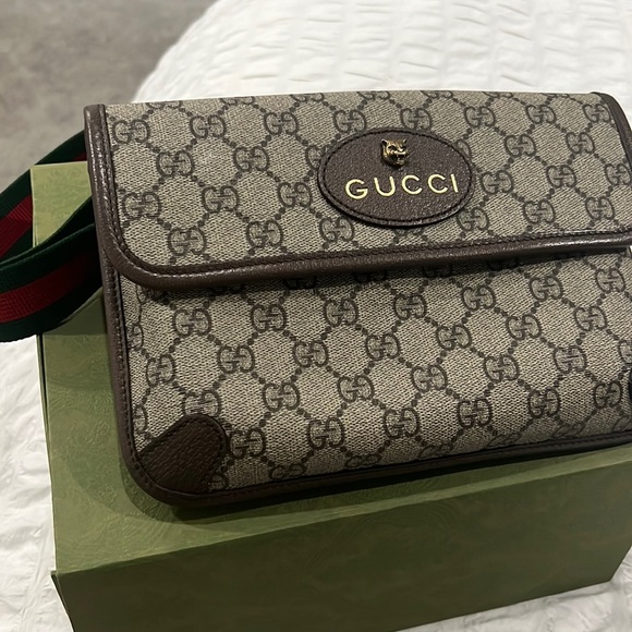 Gucci Handbags - Gucci belt bag